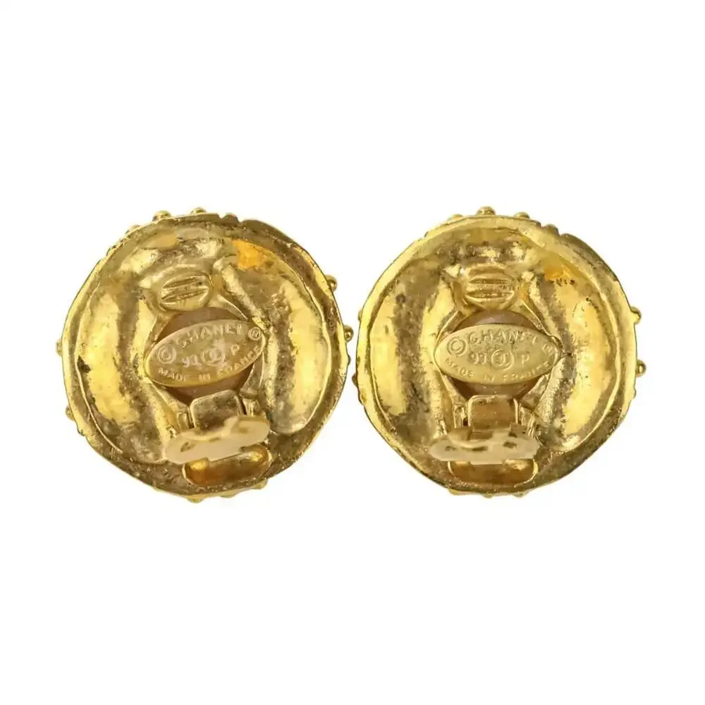 Chanel Vintage Earrings Pearl Gold-Tone #210138C52B - Picture 6 of 9